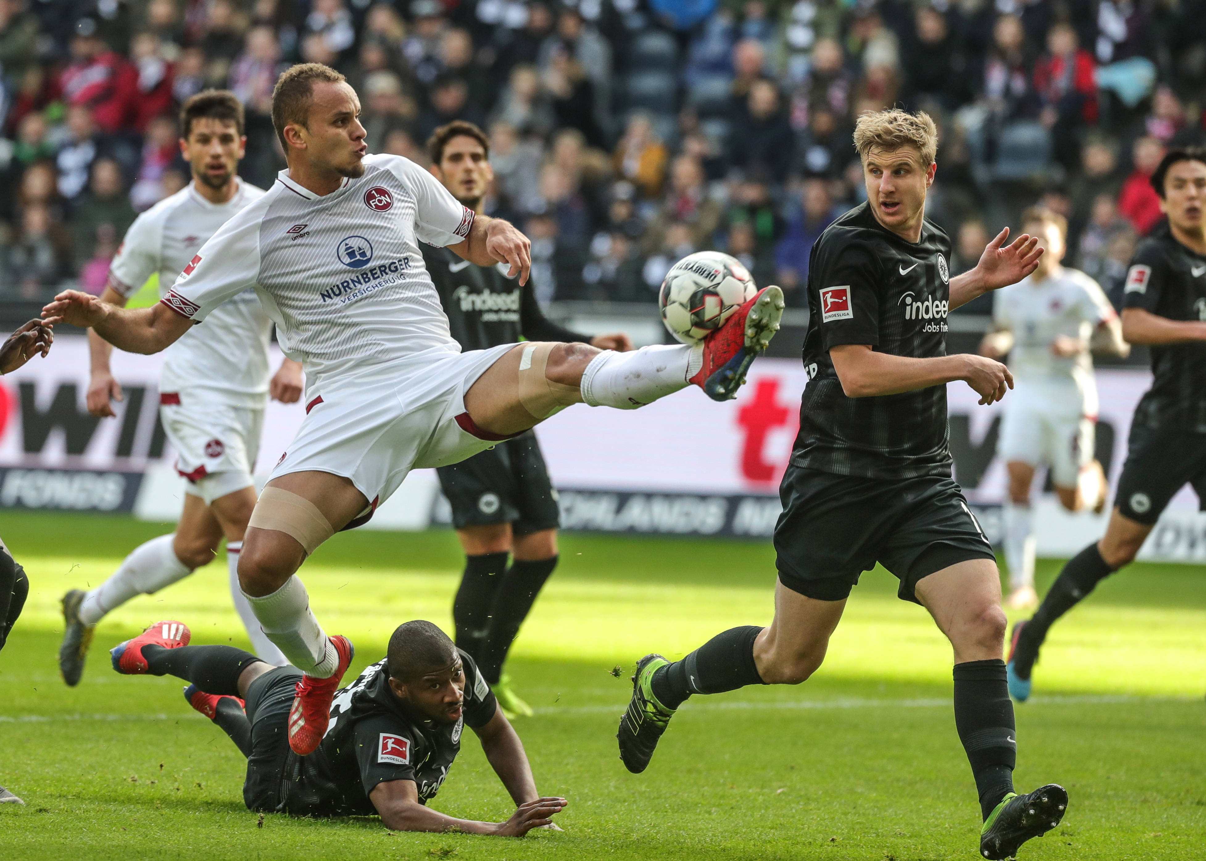 而在昨天的 而在昨天的