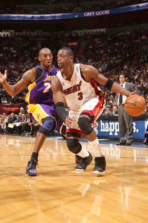 制库里的三 制库里的三