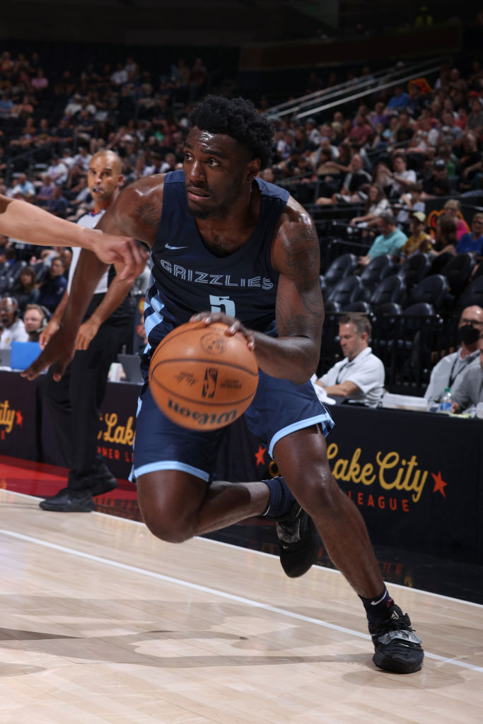 为她以诚挚 为她以诚挚