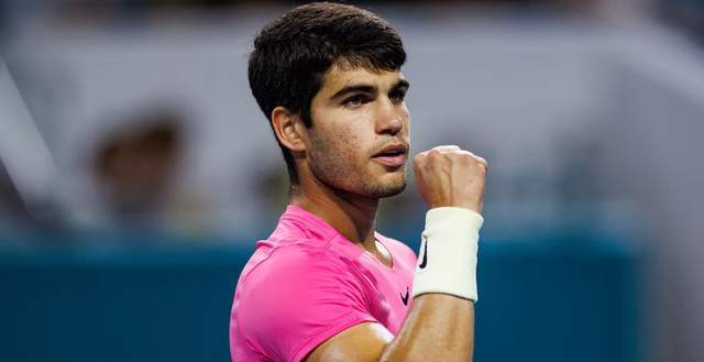 按照惯例 按照惯例